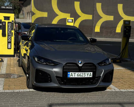 Серый БМВ i4, объемом двигателя 0 л и пробегом 36 тыс. км за 31300 $, фото 3 на Automoto.ua