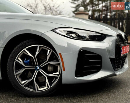 Серый БМВ i4, объемом двигателя 0 л и пробегом 11 тыс. км за 47500 $, фото 10 на Automoto.ua