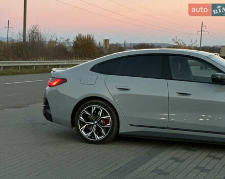 Серый БМВ i4, объемом двигателя 0 л и пробегом 90 тыс. км за 40500 $, фото 7 на Automoto.ua