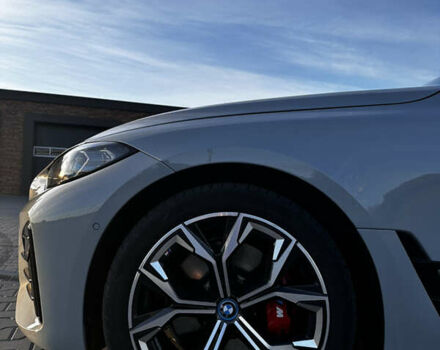 Серый БМВ i4, объемом двигателя 0 л и пробегом 31 тыс. км за 47864 $, фото 3 на Automoto.ua