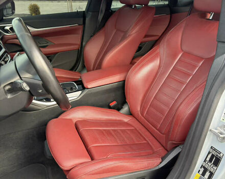 Серый БМВ i4, объемом двигателя 0 л и пробегом 92 тыс. км за 40000 $, фото 14 на Automoto.ua