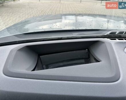 Серый БМВ i4, объемом двигателя 0 л и пробегом 7 тыс. км за 37000 $, фото 23 на Automoto.ua