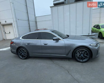 Сірий БМВ i4, об'ємом двигуна 0 л та пробігом 14 тис. км за 37400 $, фото 4 на Automoto.ua