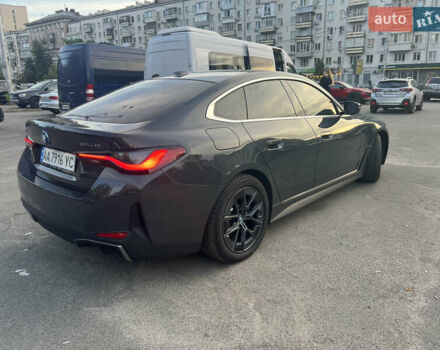 Серый БМВ i4, объемом двигателя 0 л и пробегом 31 тыс. км за 39000 $, фото 5 на Automoto.ua