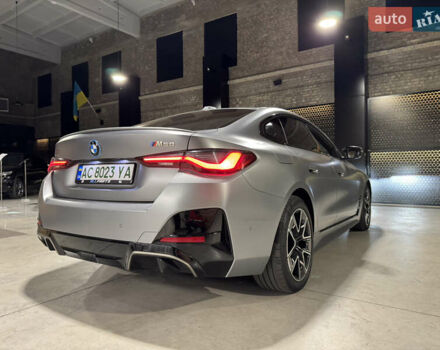 Серый БМВ i4, объемом двигателя 0 л и пробегом 46 тыс. км за 45500 $, фото 2 на Automoto.ua