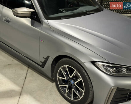Серый БМВ i4, объемом двигателя 0 л и пробегом 46 тыс. км за 45500 $, фото 20 на Automoto.ua