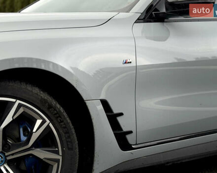 Серый БМВ i4, объемом двигателя 0 л и пробегом 11 тыс. км за 47500 $, фото 6 на Automoto.ua