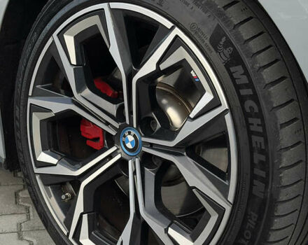 Серый БМВ i4, объемом двигателя 0 л и пробегом 92 тыс. км за 40000 $, фото 11 на Automoto.ua