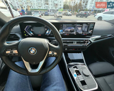 Серый БМВ i4, объемом двигателя 0 л и пробегом 31 тыс. км за 39000 $, фото 11 на Automoto.ua