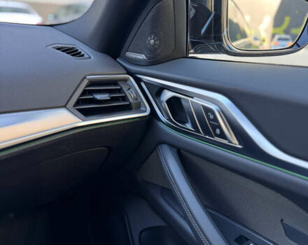 Серый БМВ i4, объемом двигателя 0 л и пробегом 36 тыс. км за 31300 $, фото 10 на Automoto.ua