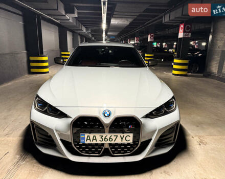 Серый БМВ i4, объемом двигателя 0 л и пробегом 6 тыс. км за 42000 $, фото 1 на Automoto.ua