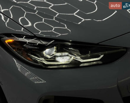 Серый БМВ i4, объемом двигателя 0 л и пробегом 25 тыс. км за 47500 $, фото 12 на Automoto.ua