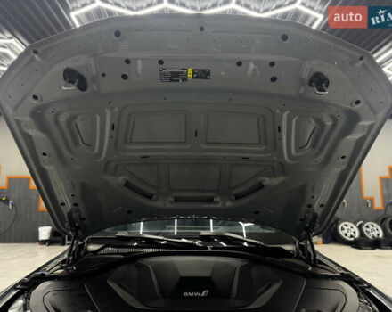 Серый БМВ i4, объемом двигателя 0 л и пробегом 25 тыс. км за 47500 $, фото 77 на Automoto.ua