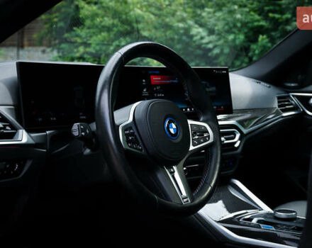 Серый БМВ i4, объемом двигателя 0 л и пробегом 25 тыс. км за 44600 $, фото 21 на Automoto.ua