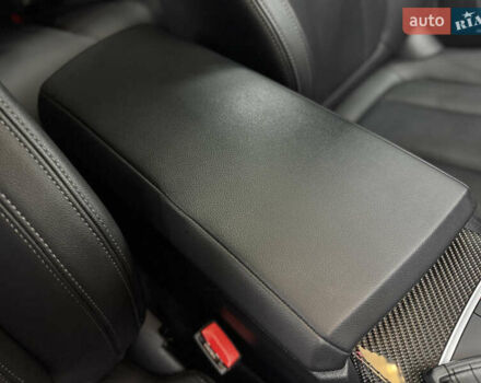 Серый БМВ i4, объемом двигателя 0 л и пробегом 25 тыс. км за 47500 $, фото 73 на Automoto.ua