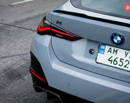 Серый БМВ i4, объемом двигателя 0 л и пробегом 25 тыс. км за 44600 $, фото 10 на Automoto.ua