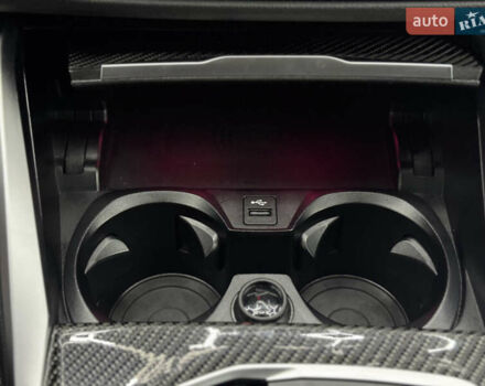 Серый БМВ i4, объемом двигателя 0 л и пробегом 25 тыс. км за 47500 $, фото 42 на Automoto.ua