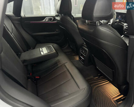 Серый БМВ i4, объемом двигателя 0 л и пробегом 25 тыс. км за 47500 $, фото 64 на Automoto.ua