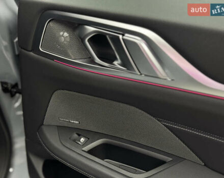 Серый БМВ i4, объемом двигателя 0 л и пробегом 25 тыс. км за 47500 $, фото 63 на Automoto.ua