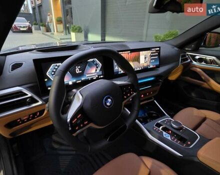 Серый БМВ i4, объемом двигателя 0 л и пробегом 1 тыс. км за 58000 $, фото 13 на Automoto.ua
