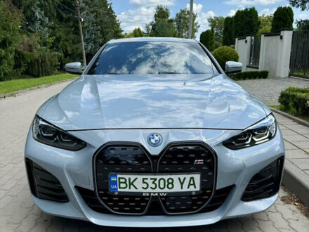 Серый БМВ i4, объемом двигателя 0 л и пробегом 29 тыс. км за 38500 $, фото 1 на Automoto.ua