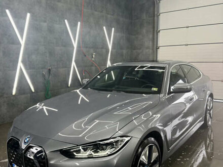 Серый БМВ i4, объемом двигателя 0 л и пробегом 3 тыс. км за 35500 $, фото 1 на Automoto.ua