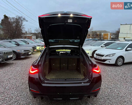 Синій БМВ i4, об'ємом двигуна 0 л та пробігом 39 тис. км за 36500 $, фото 25 на Automoto.ua