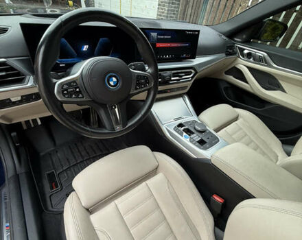 Синій БМВ i4, об'ємом двигуна 0 л та пробігом 24 тис. км за 49000 $, фото 7 на Automoto.ua