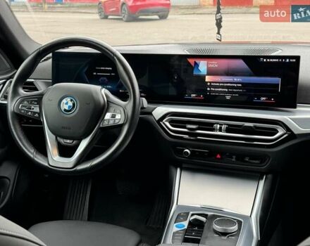 Синий БМВ i4, объемом двигателя 0 л и пробегом 16 тыс. км за 32990 $, фото 30 на Automoto.ua