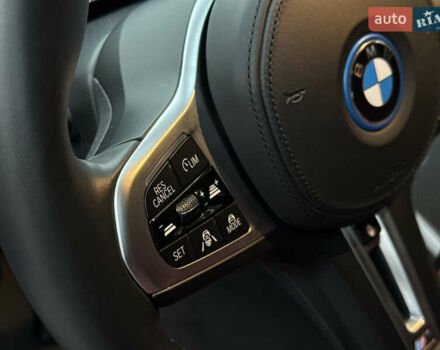 Синий БМВ i4, объемом двигателя 0 л и пробегом 10 тыс. км за 60000 $, фото 4 на Automoto.ua