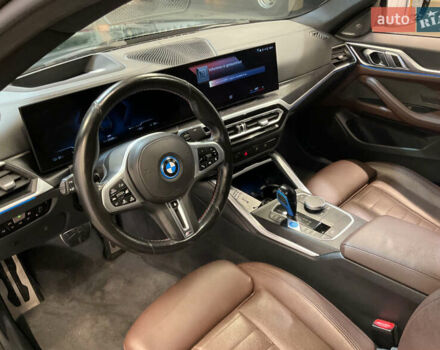 Зелений БМВ i4, об'ємом двигуна 0 л та пробігом 126 тис. км за 41900 $, фото 5 на Automoto.ua