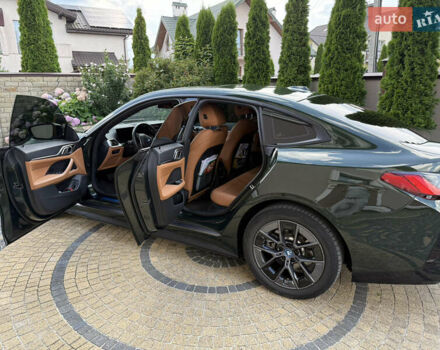 Зеленый БМВ i4, объемом двигателя 0 л и пробегом 17 тыс. км за 35500 $, фото 6 на Automoto.ua