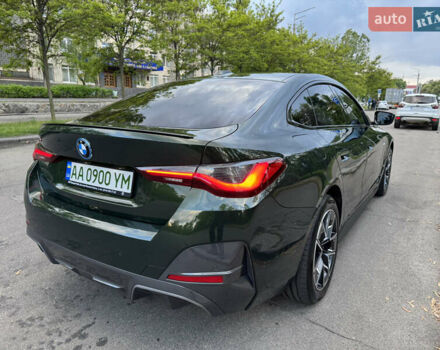 Зеленый БМВ i4, объемом двигателя 0 л и пробегом 27 тыс. км за 45900 $, фото 5 на Automoto.ua