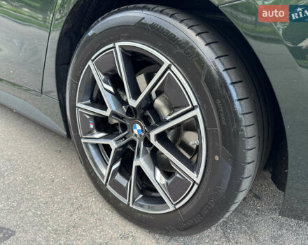Зеленый БМВ i4, объемом двигателя 0 л и пробегом 27 тыс. км за 45900 $, фото 13 на Automoto.ua