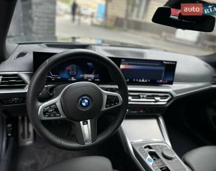 Зелений БМВ i4, об'ємом двигуна 0 л та пробігом 4 тис. км за 49990 $, фото 8 на Automoto.ua
