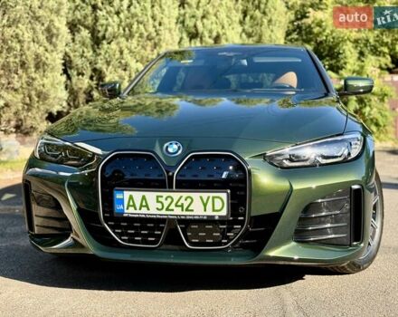 Зеленый БМВ i4, объемом двигателя 0 л и пробегом 8 тыс. км за 59500 $, фото 3 на Automoto.ua