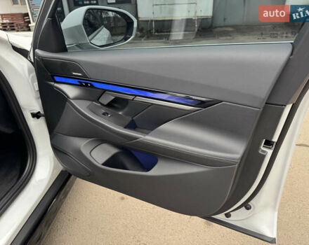 Білий БМВ i5, об'ємом двигуна 0 л та пробігом 10 тис. км за 57000 $, фото 17 на Automoto.ua