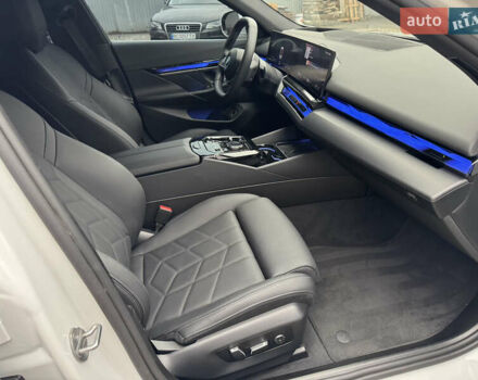 Білий БМВ i5, об'ємом двигуна 0 л та пробігом 10 тис. км за 57000 $, фото 18 на Automoto.ua
