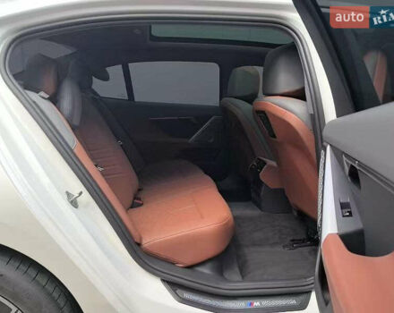 Белый БМВ i5, объемом двигателя 0 л и пробегом 7 тыс. км за 42000 $, фото 6 на Automoto.ua