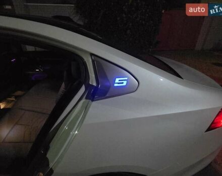 Белый БМВ i5, объемом двигателя 0 л и пробегом 3 тыс. км за 49999 $, фото 72 на Automoto.ua