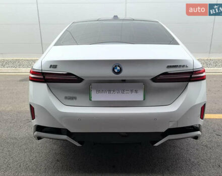 Белый БМВ i5, объемом двигателя 0 л и пробегом 7 тыс. км за 42000 $, фото 2 на Automoto.ua