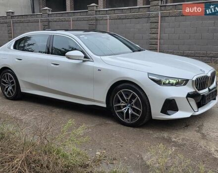 Белый БМВ i5, объемом двигателя 0 л и пробегом 3 тыс. км за 49999 $, фото 16 на Automoto.ua