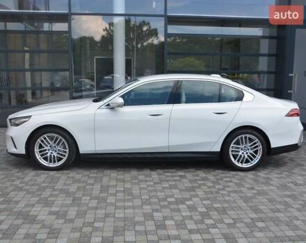 Білий БМВ i5, об'ємом двигуна 0 л та пробігом 6 тис. км за 59000 $, фото 1 на Automoto.ua