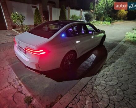 Белый БМВ i5, объемом двигателя 0 л и пробегом 3 тыс. км за 49999 $, фото 76 на Automoto.ua