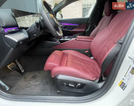 Белый БМВ i5, объемом двигателя 0 л и пробегом 20 тыс. км за 59000 $, фото 9 на Automoto.ua