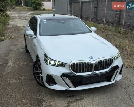 Белый БМВ i5, объемом двигателя 0 л и пробегом 3 тыс. км за 49999 $, фото 18 на Automoto.ua