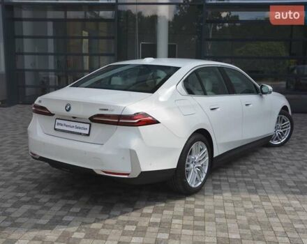 Білий БМВ i5, об'ємом двигуна 0 л та пробігом 6 тис. км за 59000 $, фото 2 на Automoto.ua