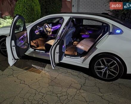 Белый БМВ i5, объемом двигателя 0 л и пробегом 3 тыс. км за 49999 $, фото 67 на Automoto.ua