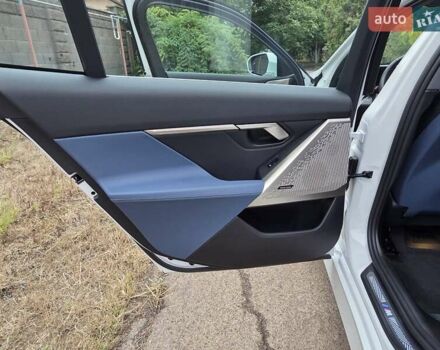 Белый БМВ i5, объемом двигателя 0 л и пробегом 3 тыс. км за 49999 $, фото 37 на Automoto.ua