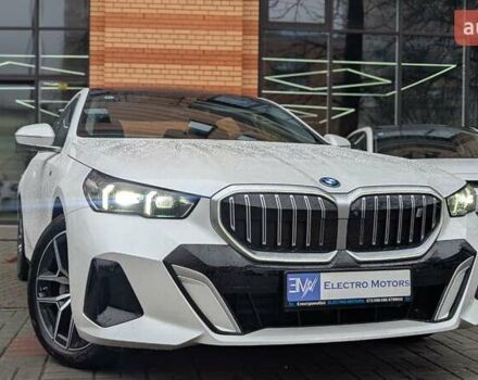 Белый БМВ i5, объемом двигателя 0 л и пробегом 11 тыс. км за 43999 $, фото 8 на Automoto.ua